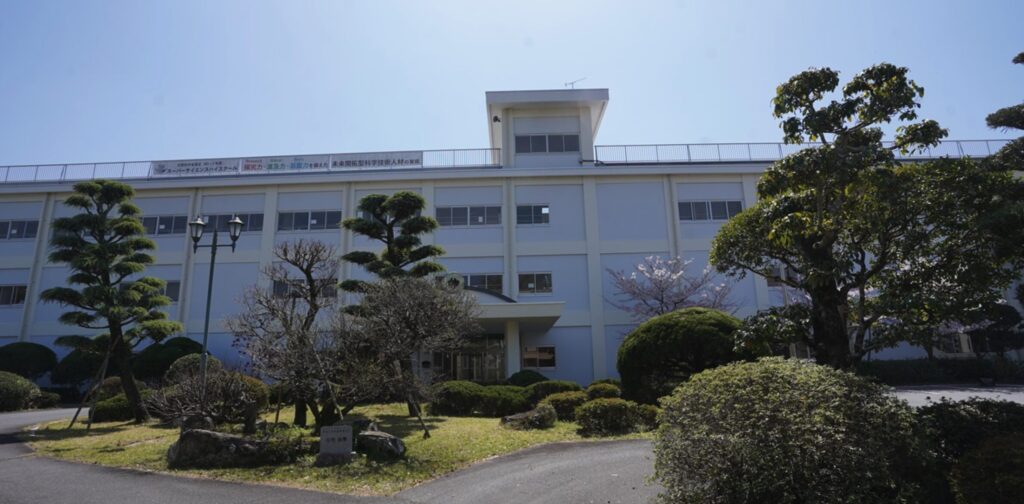 江藤アナが通った日田高校