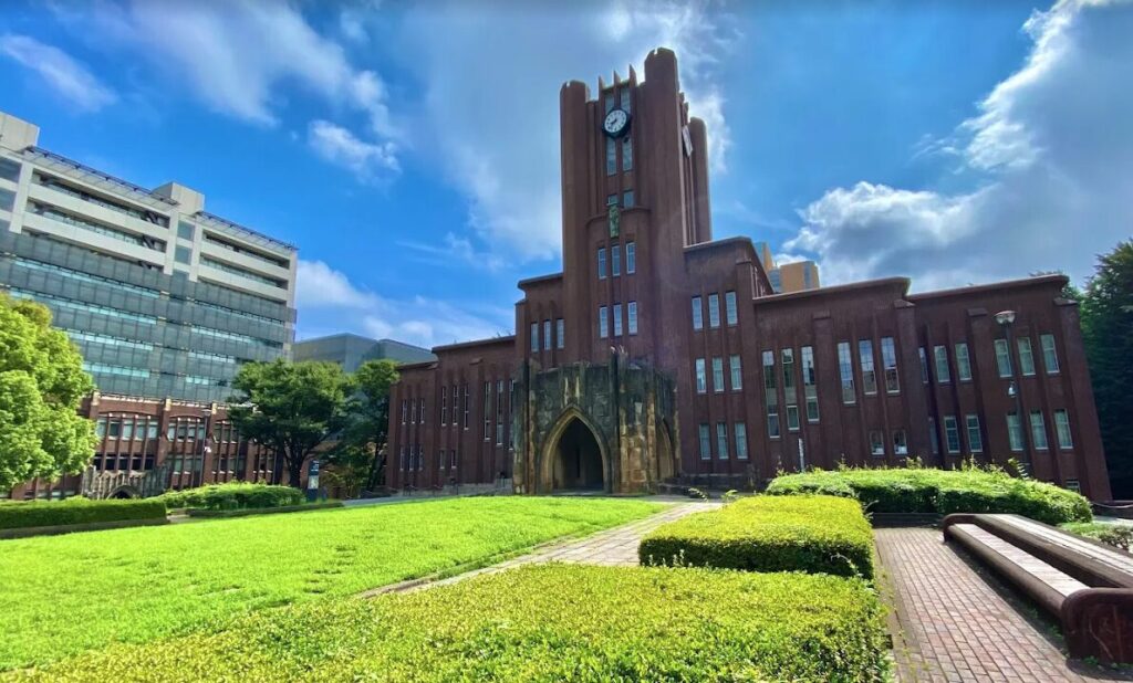 篠原梨菜が通っていた大学
