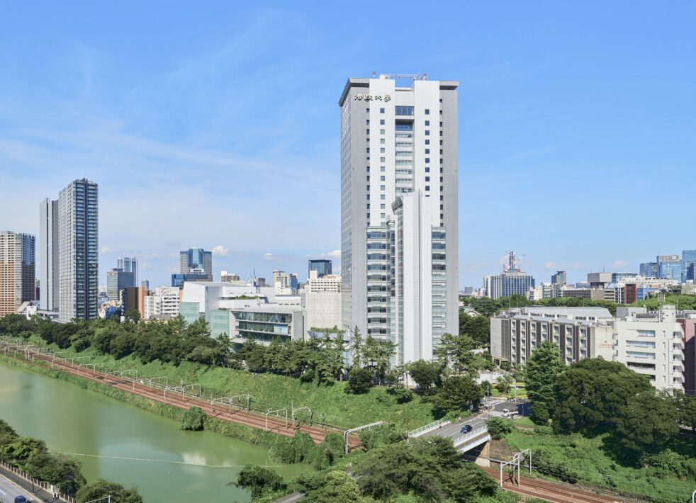宇賀神メグアナの通っていた大学